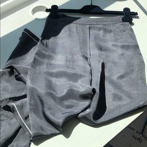 Aritzia Pants - Brand new Aritzia Wilfred pant